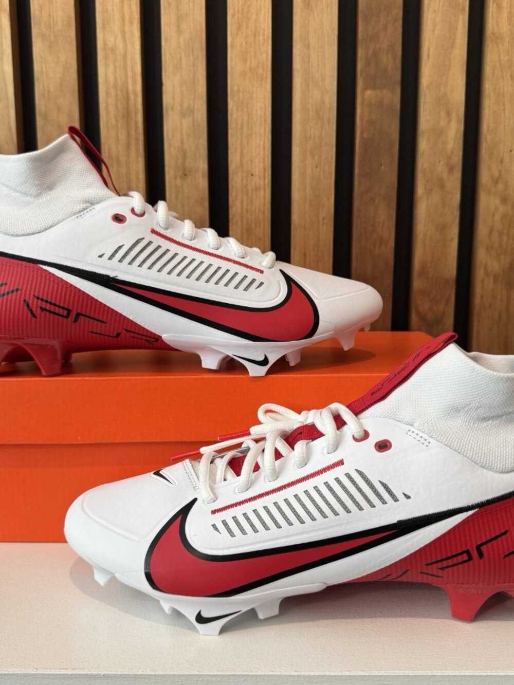 SIZE 11 - Nike Vapor Edge Pro 360 2 TB FQ4044 105 NEW White Red Football Cleats